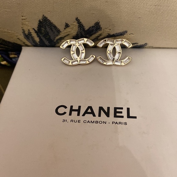Authentic Chanel Earrings - Picture 4 of 5